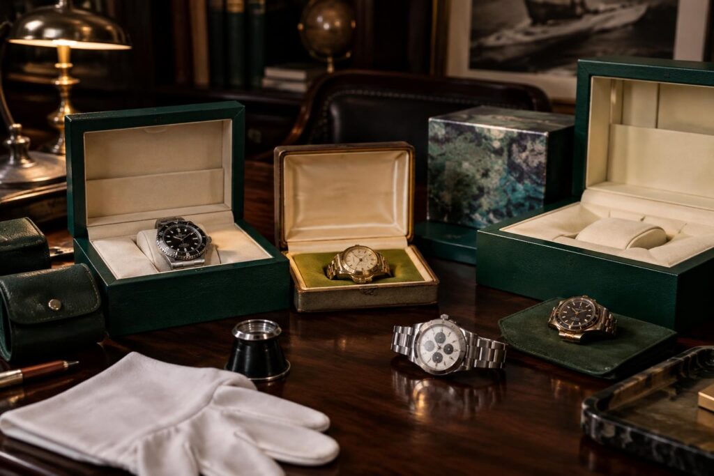 découvrez comment reconnaître une boîte rolex originale, identifier les modèles et références, et éviter les erreurs pour enrichir votre collection.